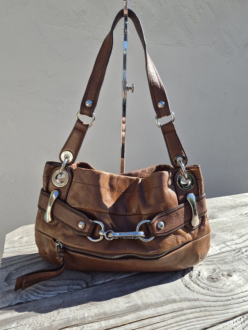 B. Makowsky Vintage Leather Belted Hobo Bag - Picture 3 of 15
